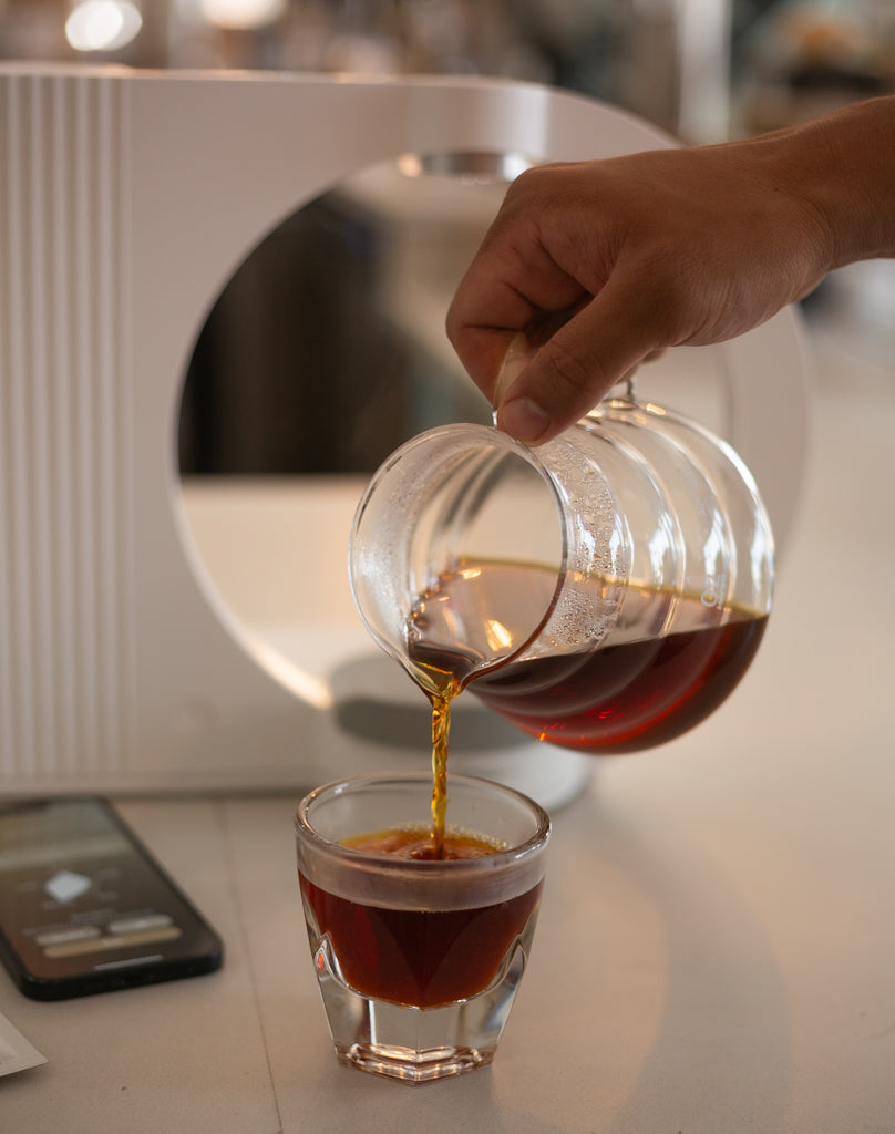 Hiroia Hikaru V60 Smart Coffee Brewer, Powered by Hario